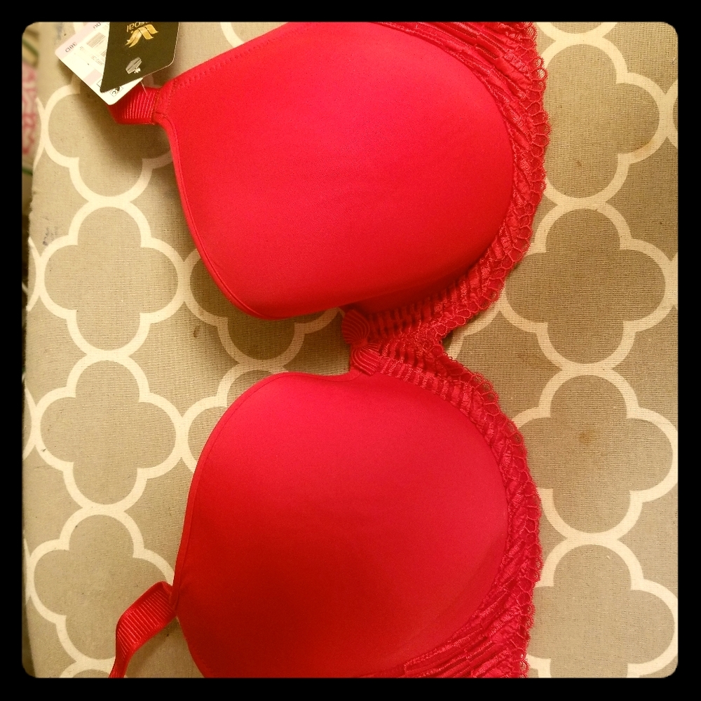NWT 38D Wacoal Underwire Bra